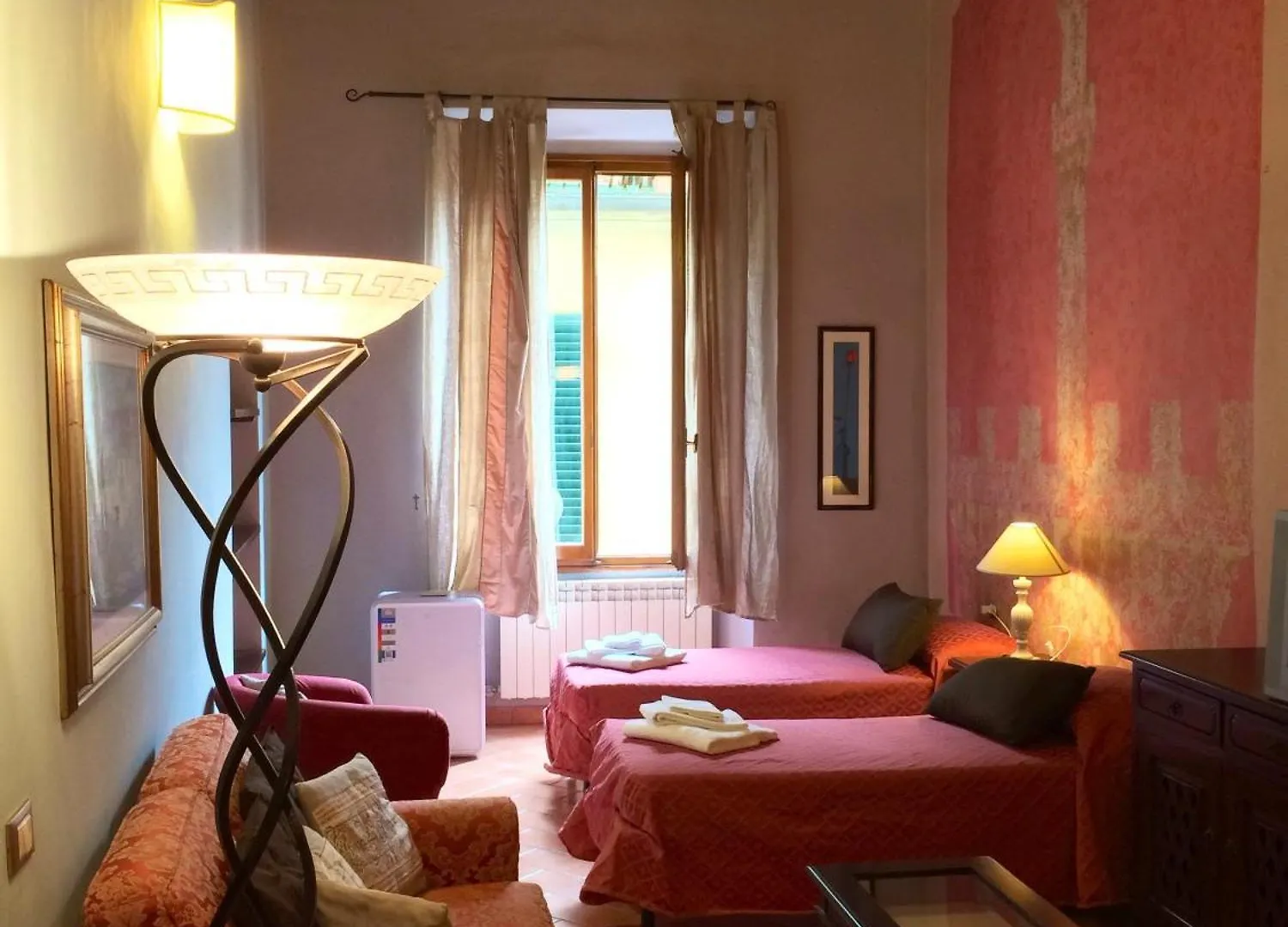 Dante States Apartments Florencie